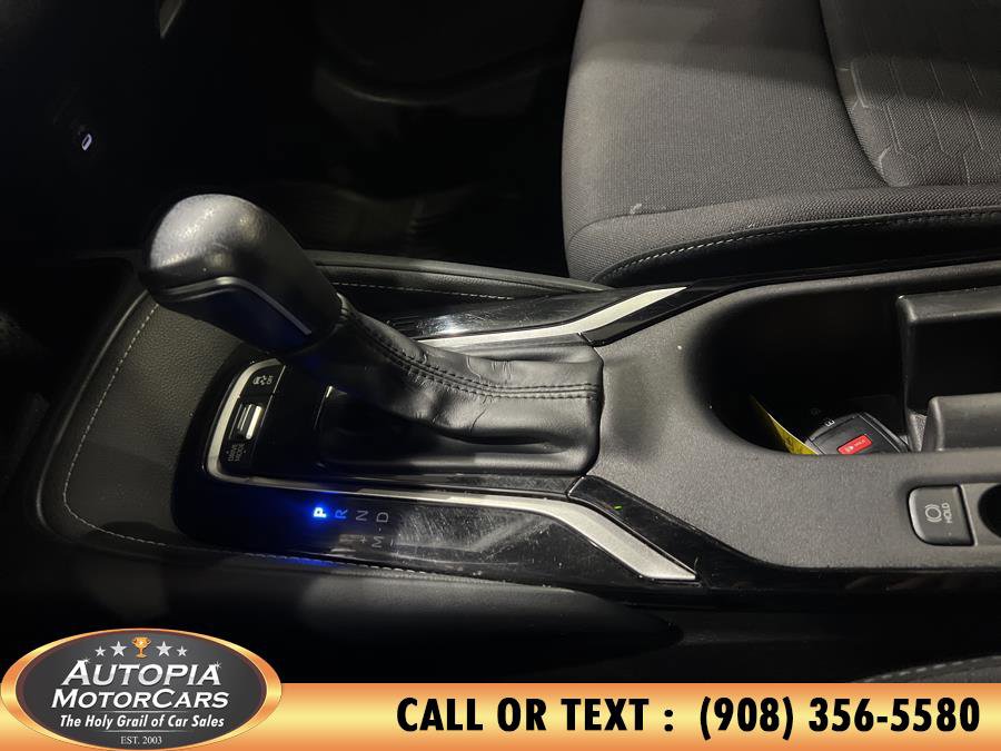 Used 2025 Toyota Corolla SE image 37