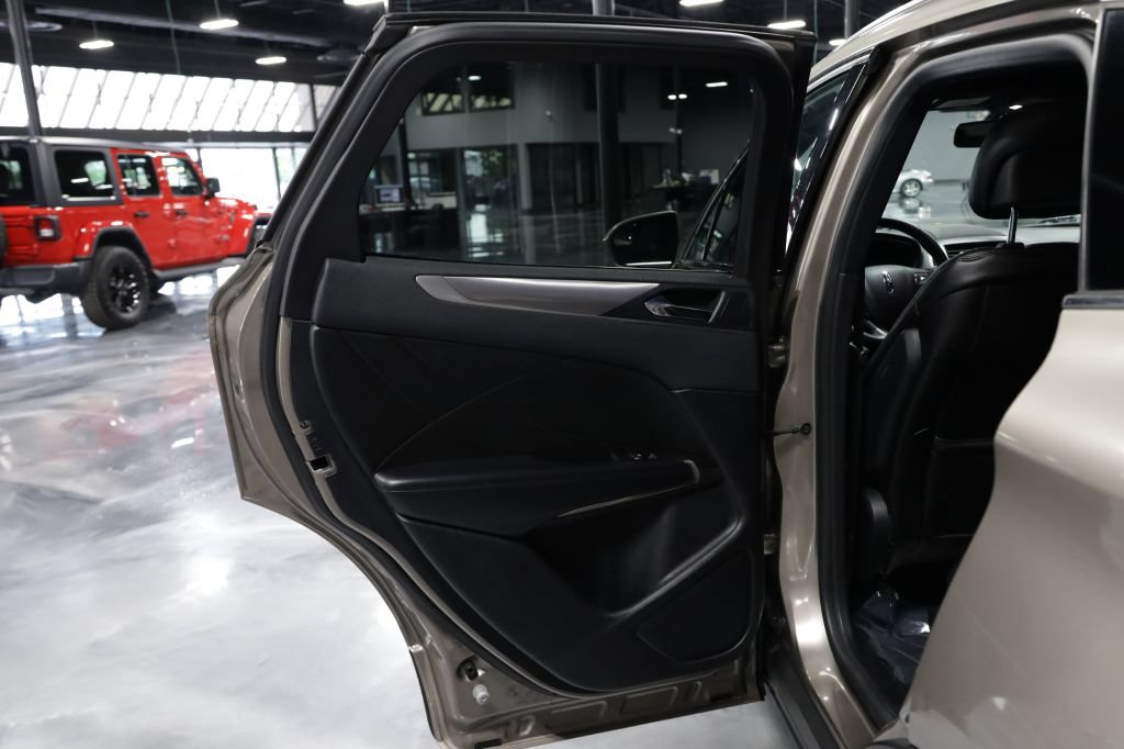 Used 2019 Lincoln MKC Premiere FWD image 19