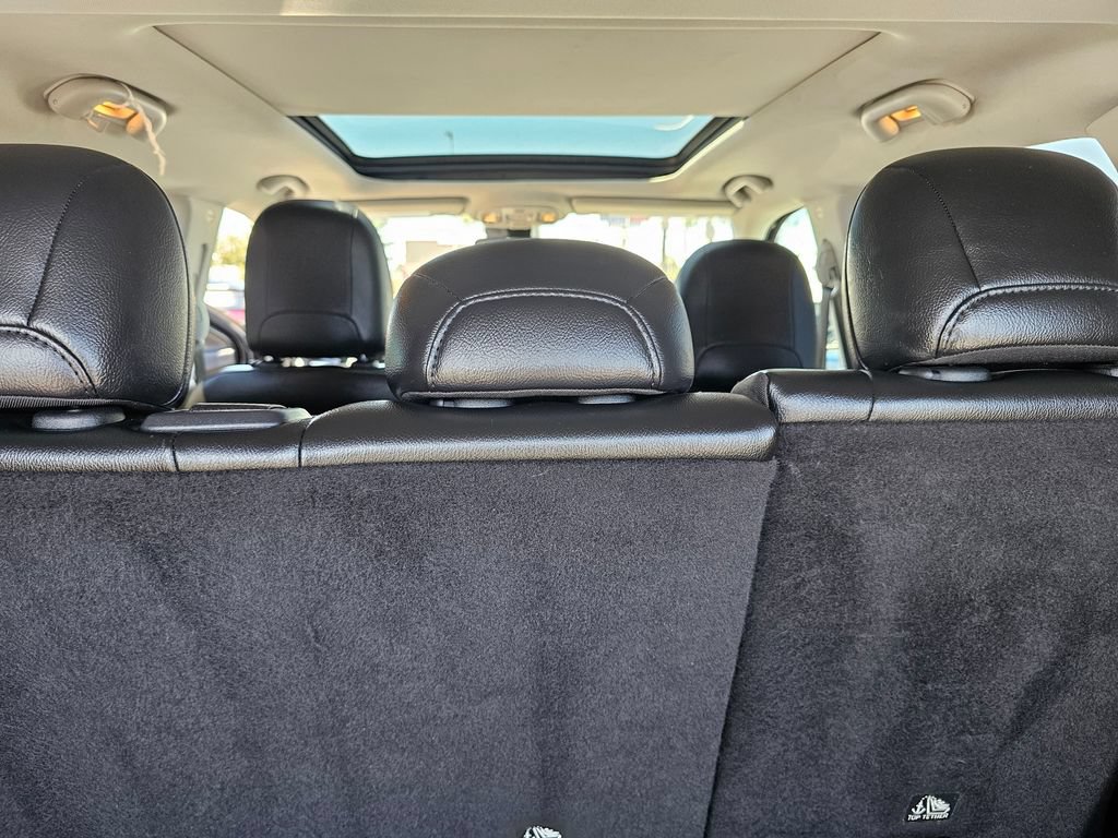 Used 2021 Jeep Compass Latitude w/ Sun and Sound Group AWD/4WD image 12