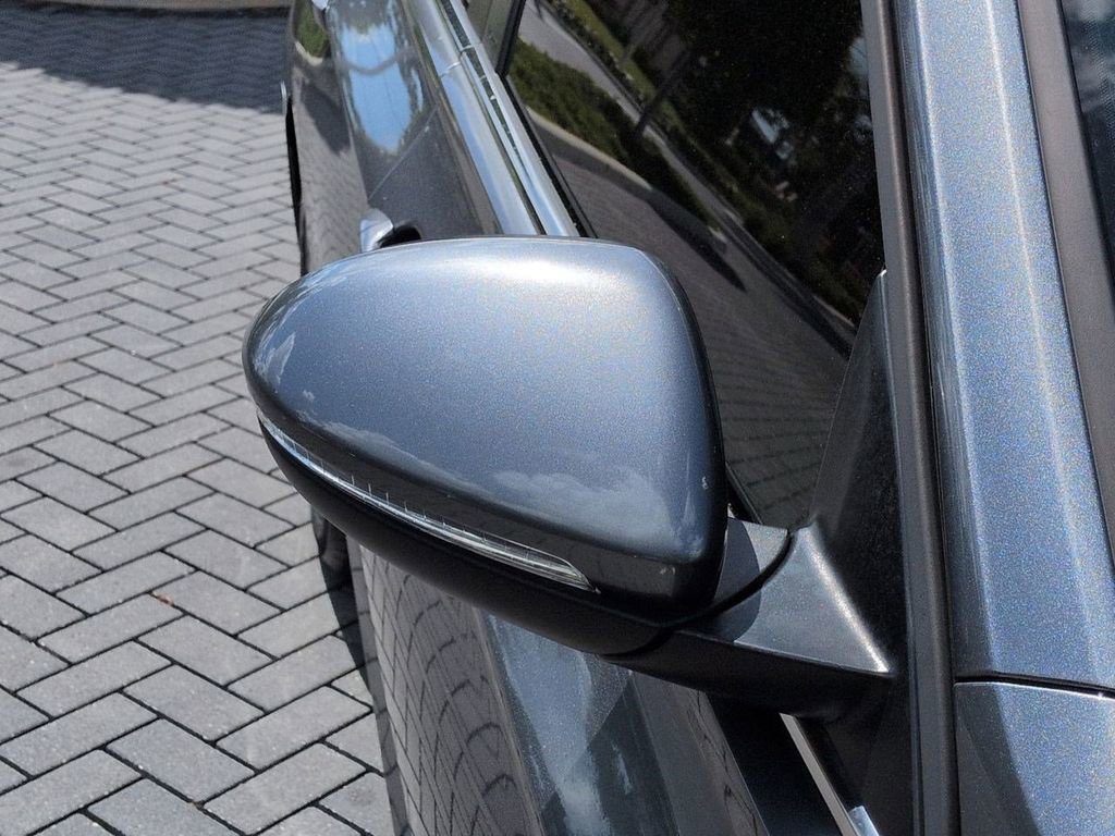 Used 2022 Volkswagen Jetta SEL image 13