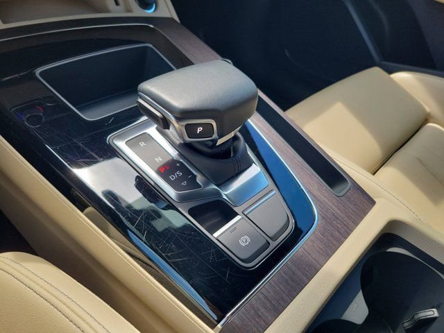 Certified 2023 Audi Q5 2.0T Premium w/ Convenience Package image 31