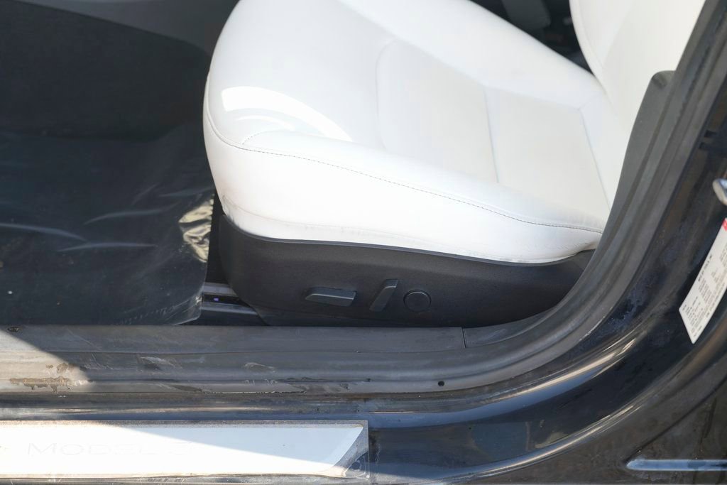 Used 2018 Tesla Model 3 Performance image 18