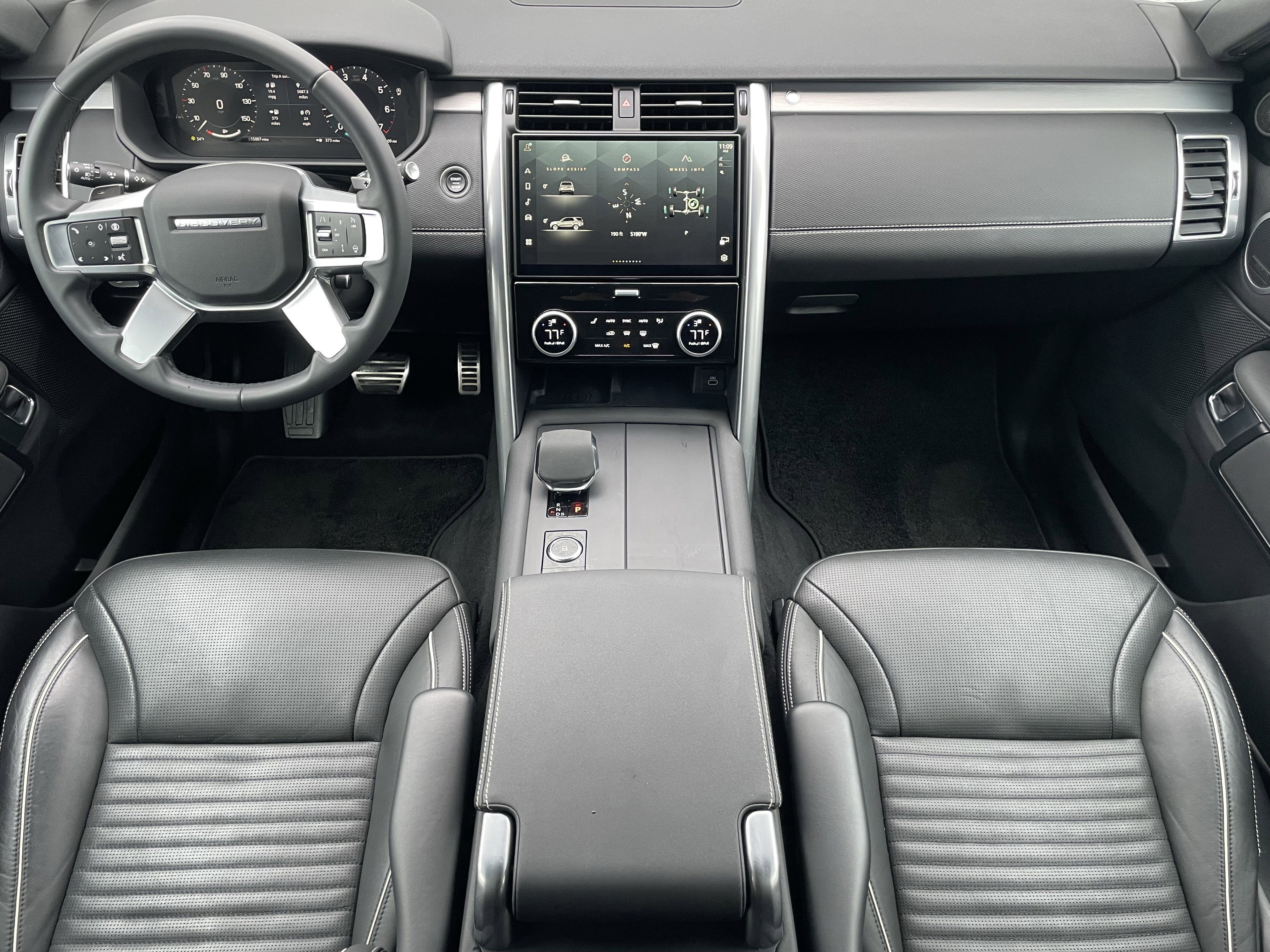 Certified 2024 Land Rover Discovery Dynamic SE image 16