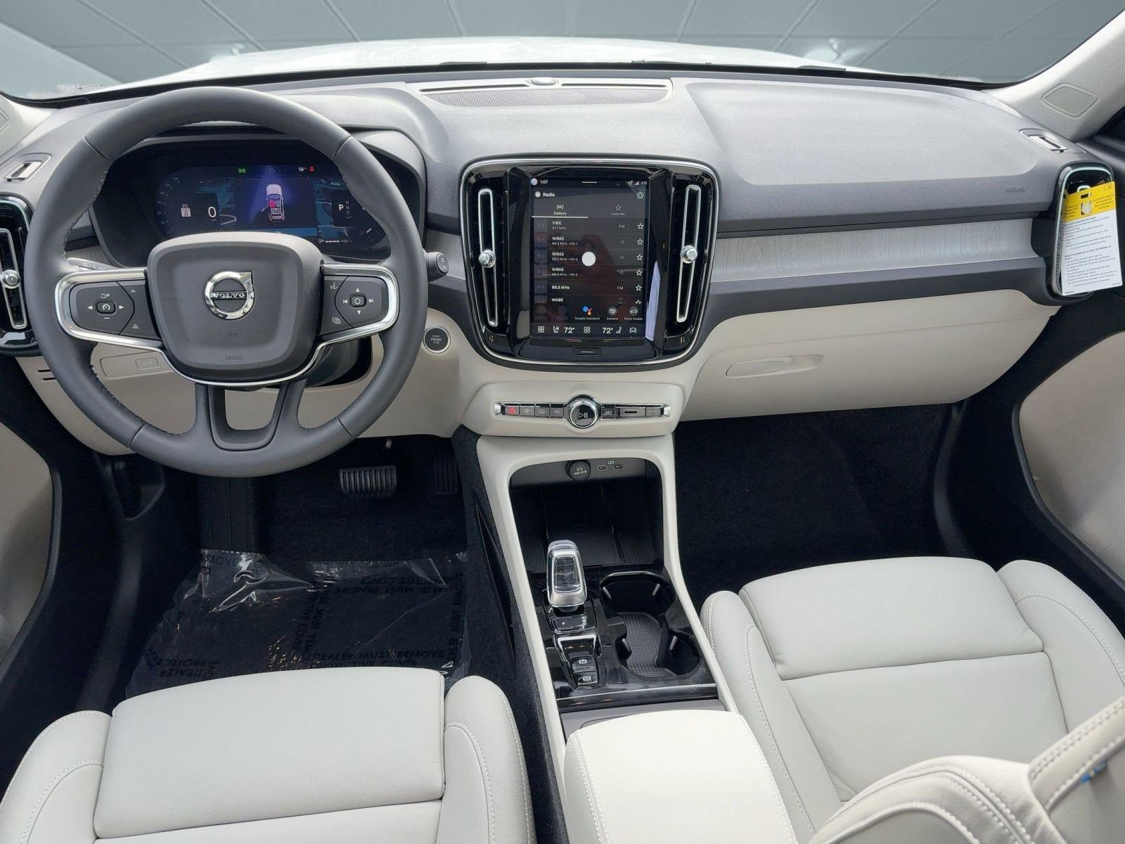 New 2026 Volvo XC40 B5 Plus w/ Protection Package Premier image 25