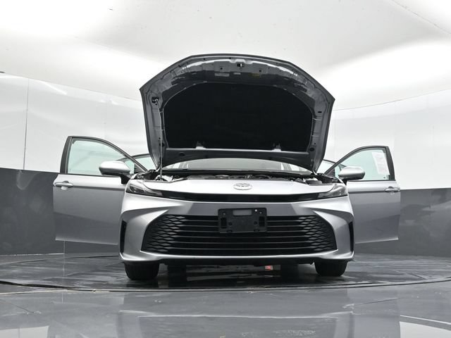 Used 2025 Toyota Camry LE FWD image 58