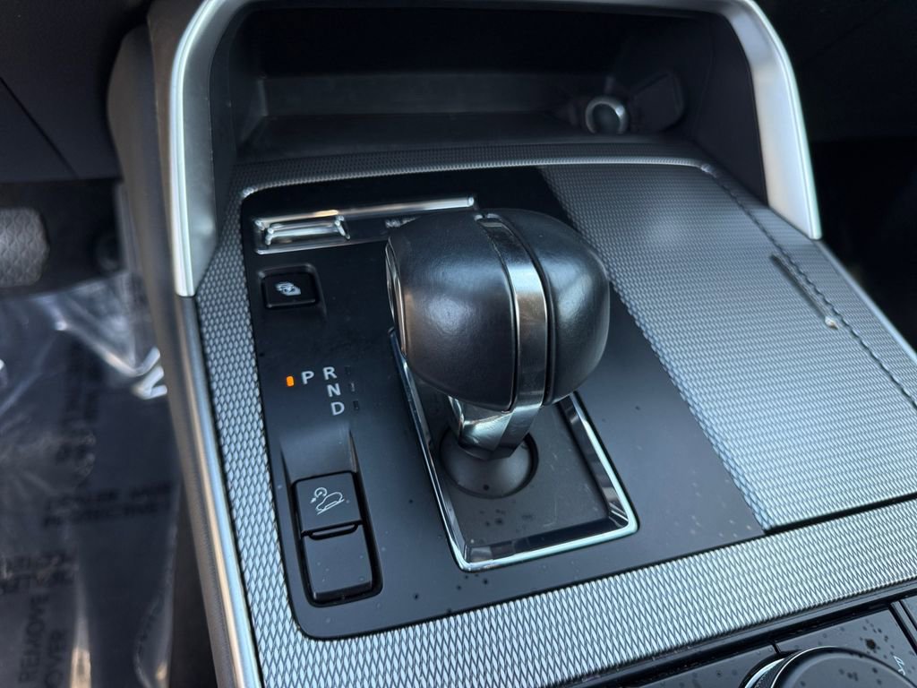 Used 2024 MAZDA CX-90 Plug-In Hybrid w/ Preferred AWD/4WD image 19