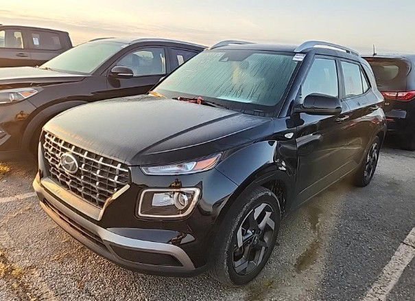 Used 2021 Hyundai Venue SEL w/ Cargo Package