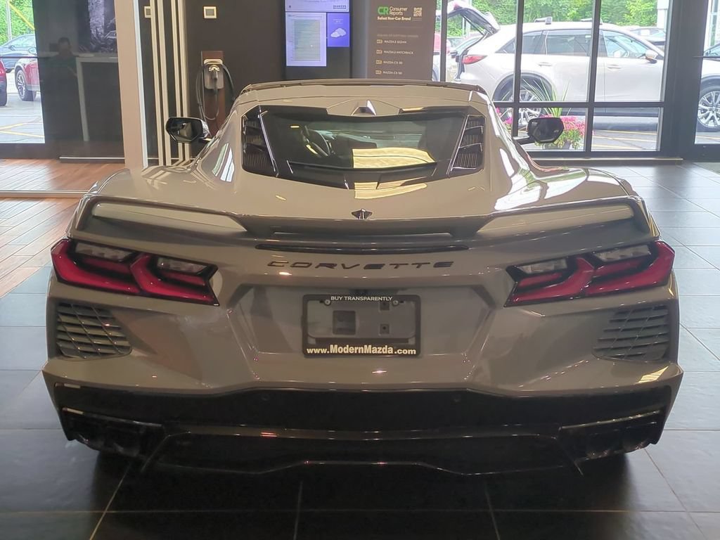 Used 2024 Chevrolet Corvette Stingray Premium Cpe w/ Z51 Performance Package RWD image 4
