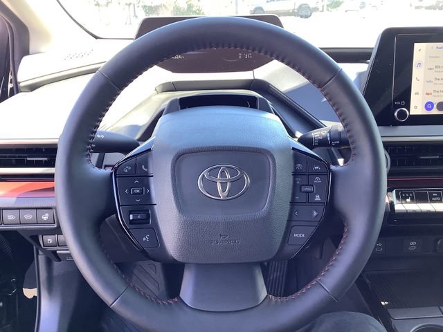 Used 2025 Toyota Prius XSE image 11