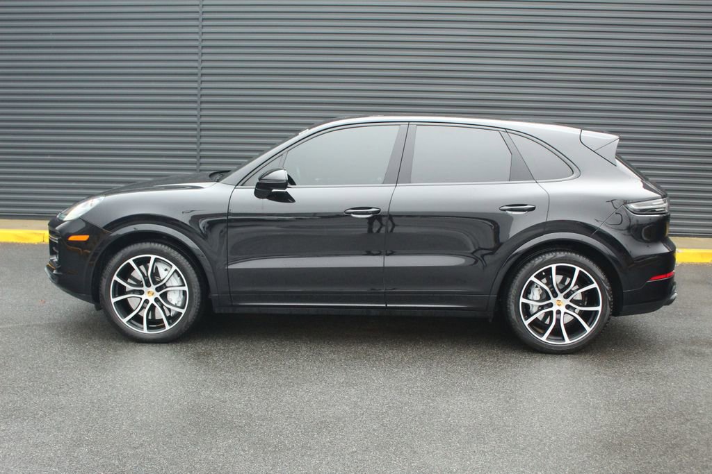 Used 2019 Porsche Cayenne Turbo AWD/4WD image 2