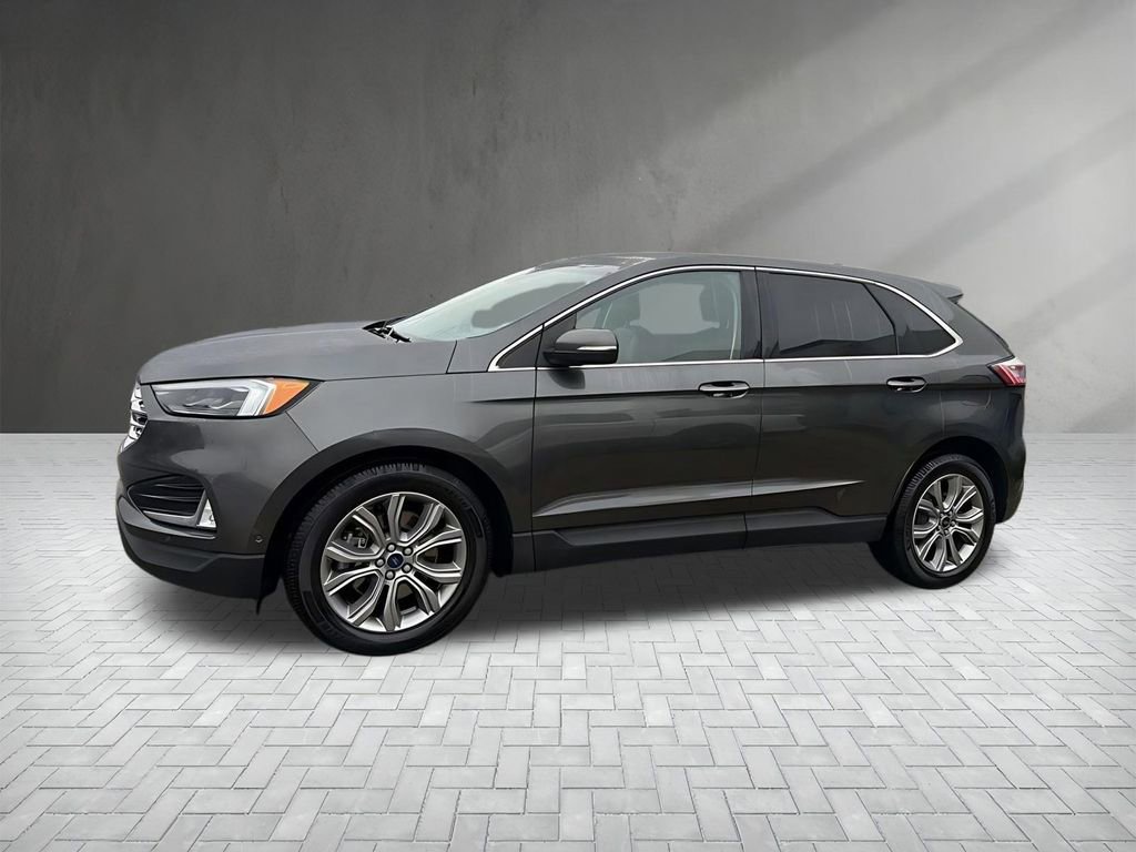 Certified 2019 Ford Edge Titanium w/ Equipment Group 301A image 4