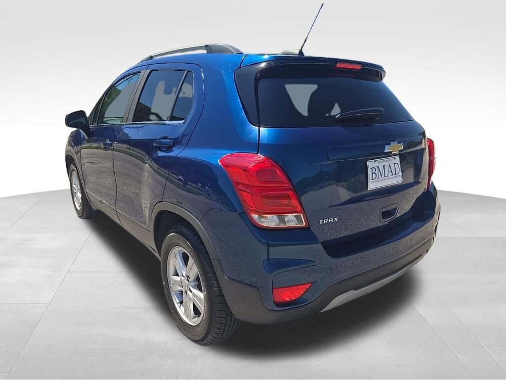 Used 2020 Chevrolet Trax LT FWD image 11