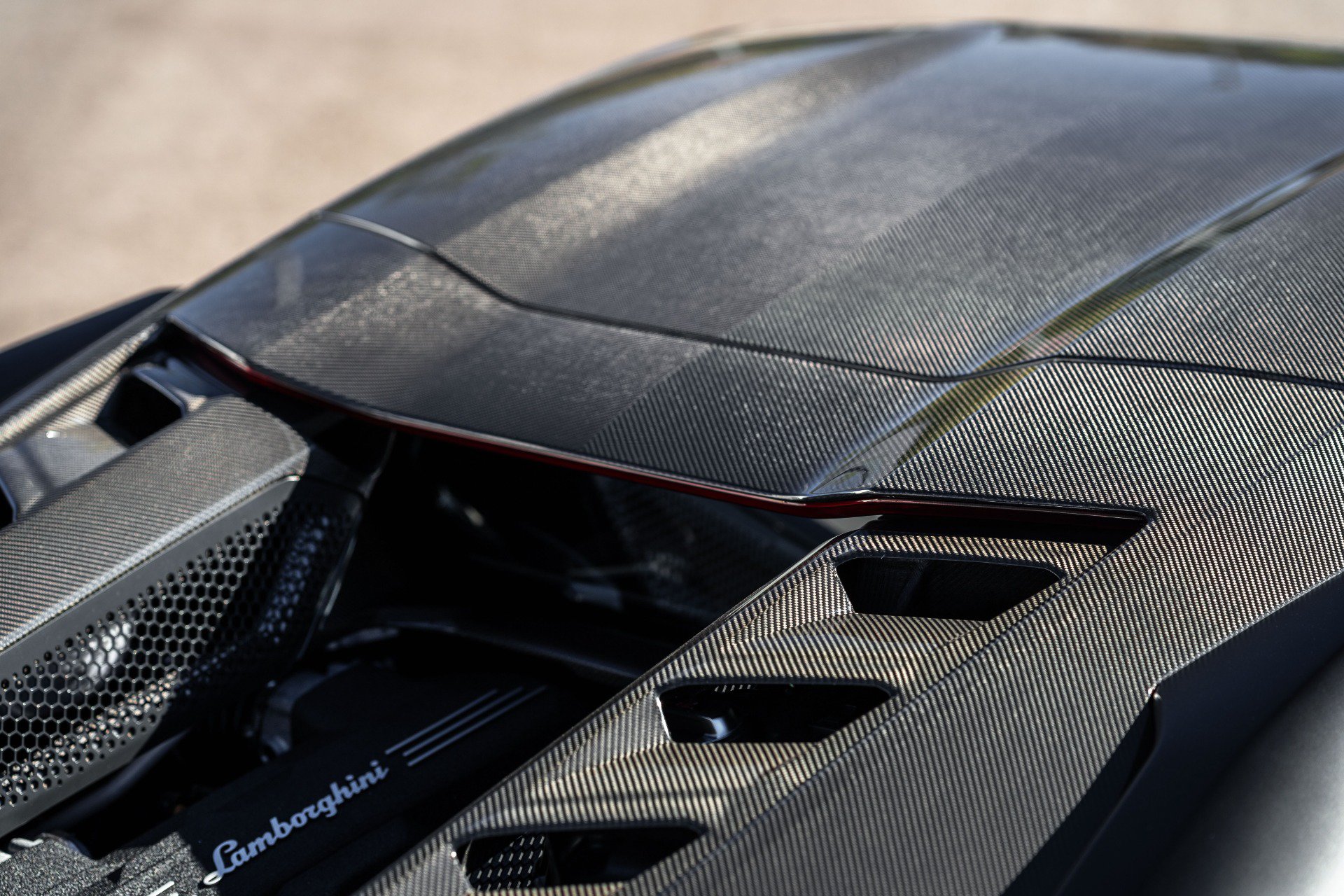 Used 2025 Lamborghini Revuelto AWD/4WD image 35