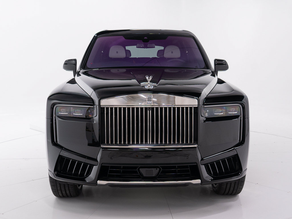 Certified 2026 Rolls-Royce Cullinan w/ Interior Detailing Package AWD/4WD image 8