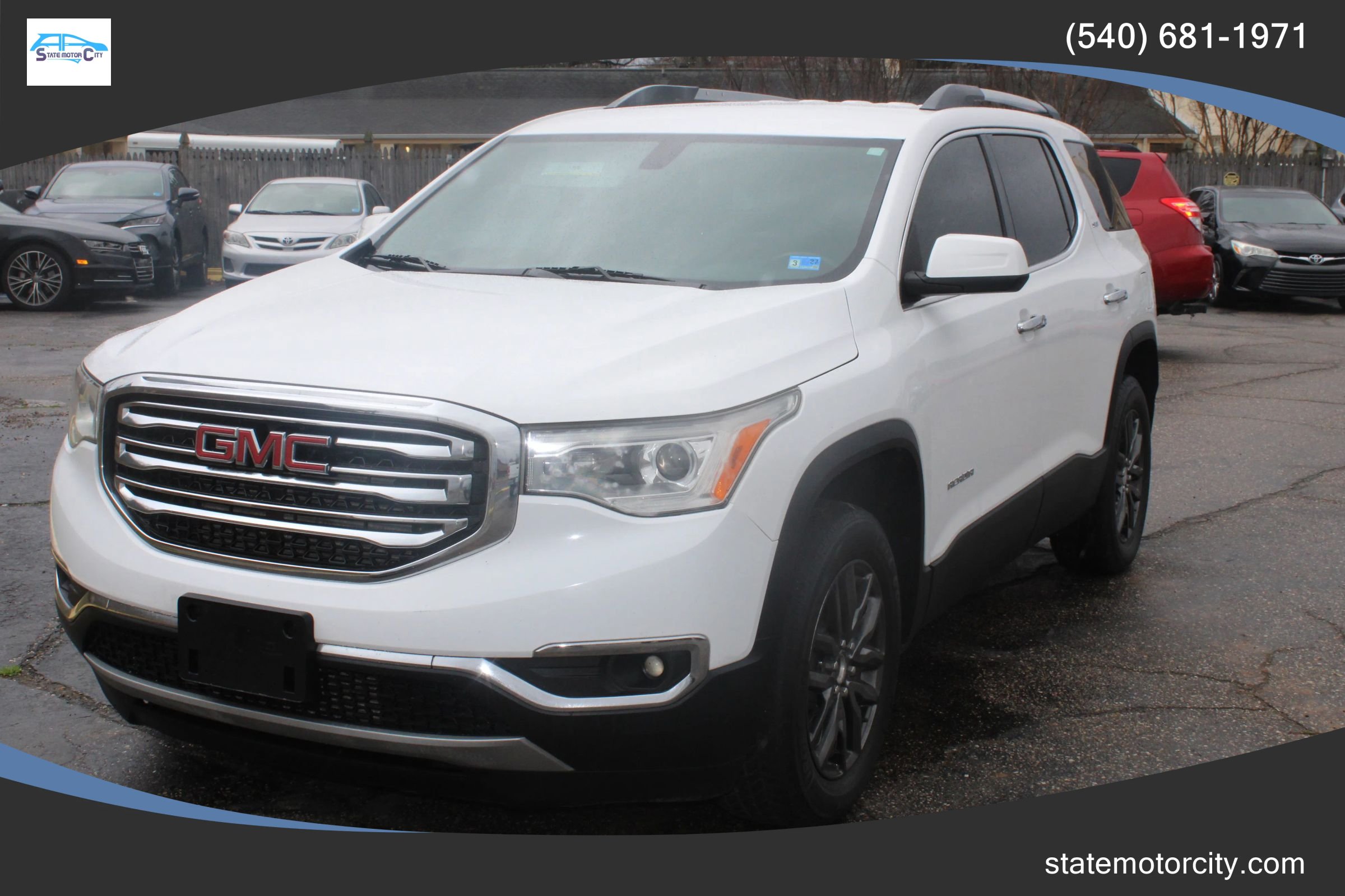 Used 2019 GMC Acadia SLT FWD image 1