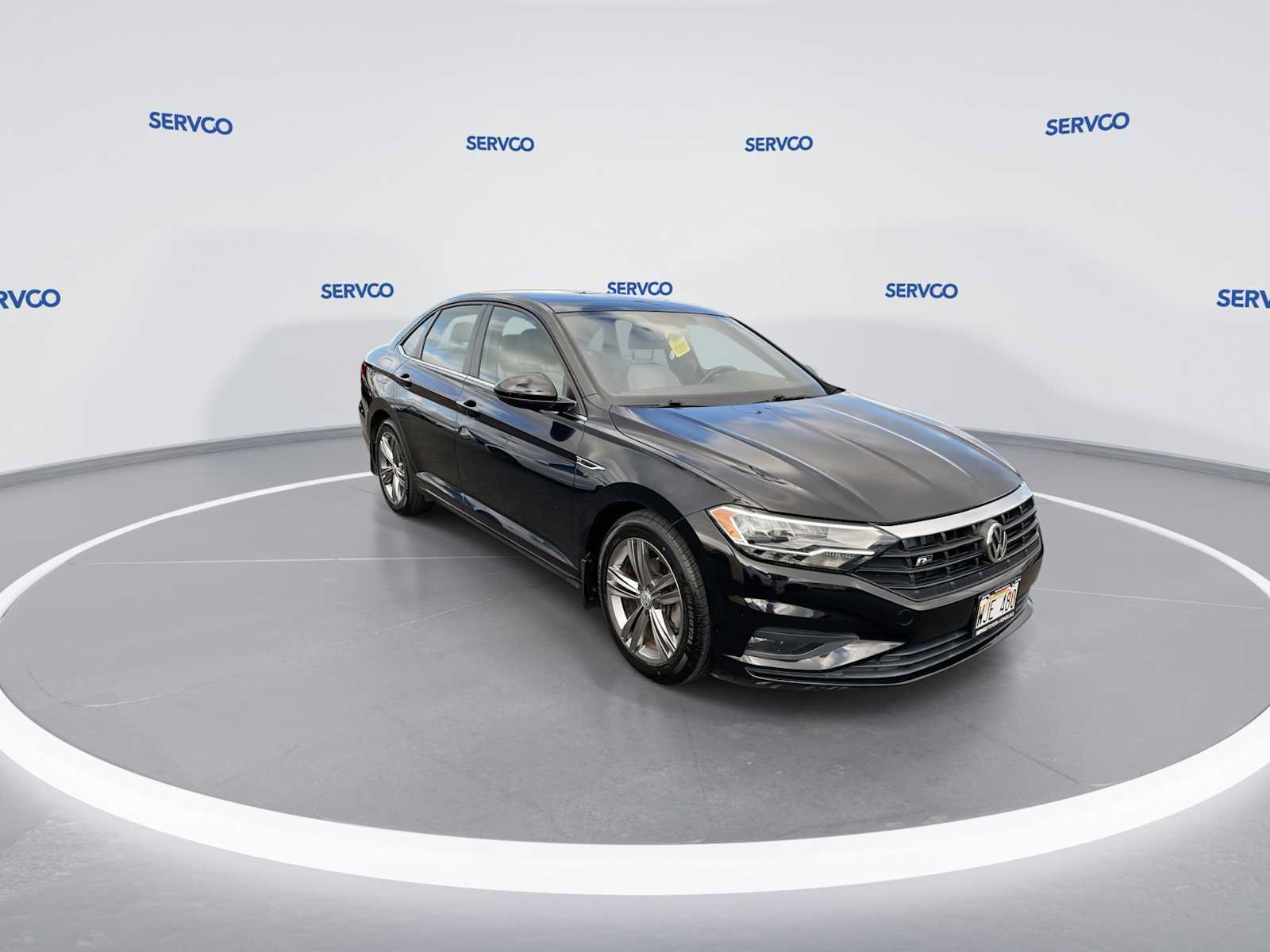 Used 2020 Volkswagen Jetta R-Line w/ R-Line Cold Weather Package FWD image 2