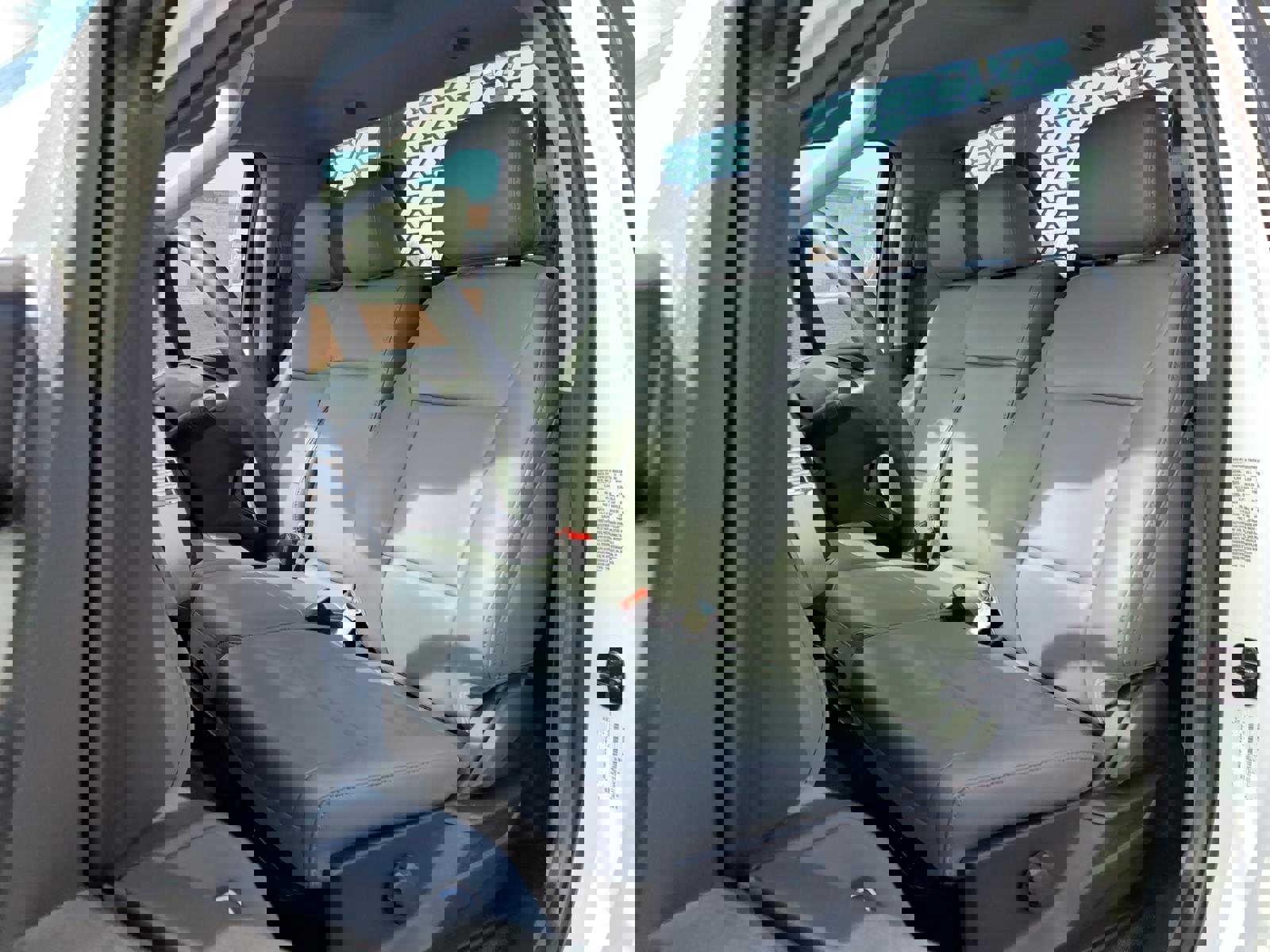 New 2025 Ford F550 4x4 Regular Cab Super Duty image 40