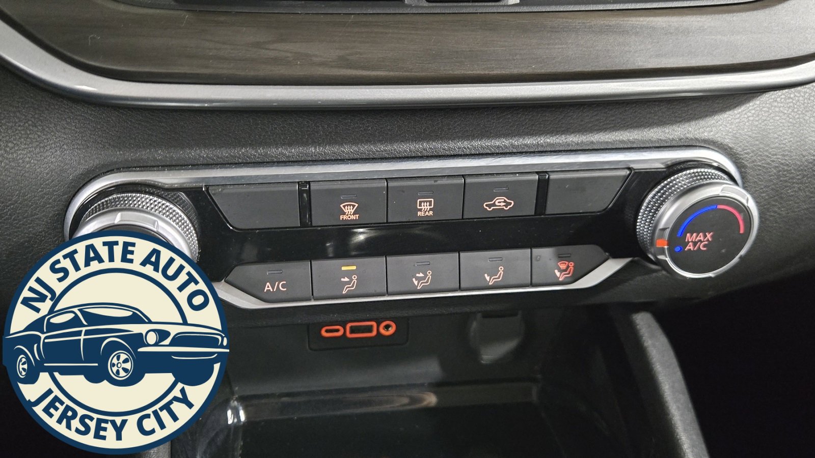 Used 2024 Nissan Altima 2.5 SV image 14