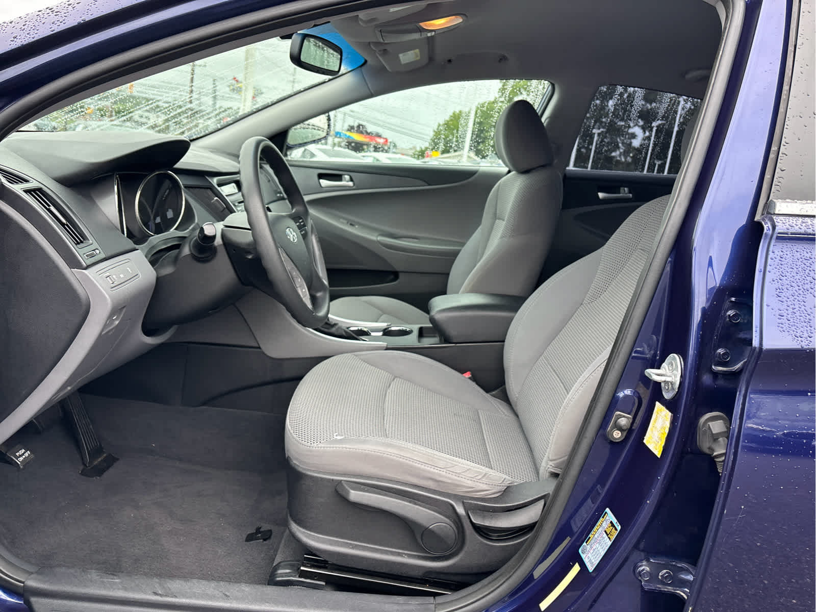 Used 2011 Hyundai Sonata GLS FWD image 7