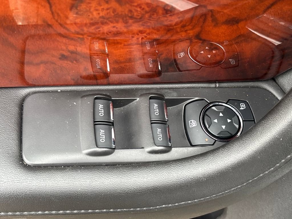 Used 2014 Lincoln MKS w/ Equipment Group 101A image 5