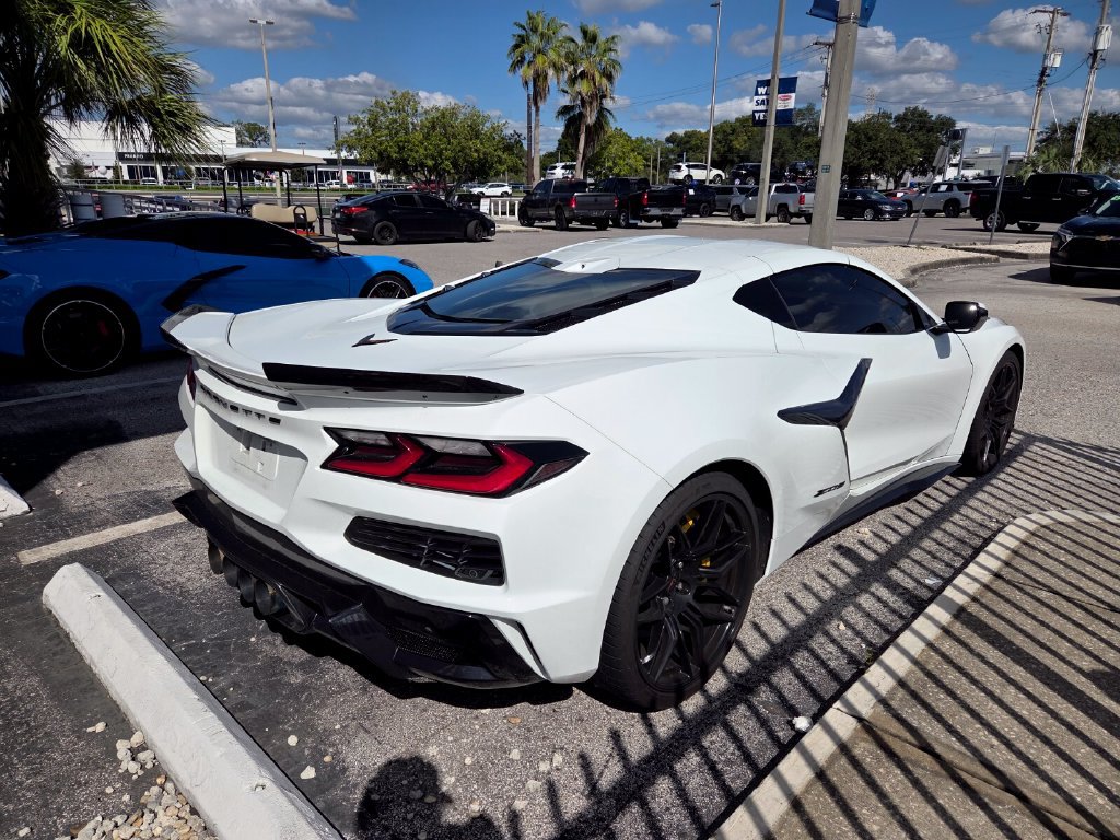 Used 2026 Chevrolet Corvette Z06 RWD image 5