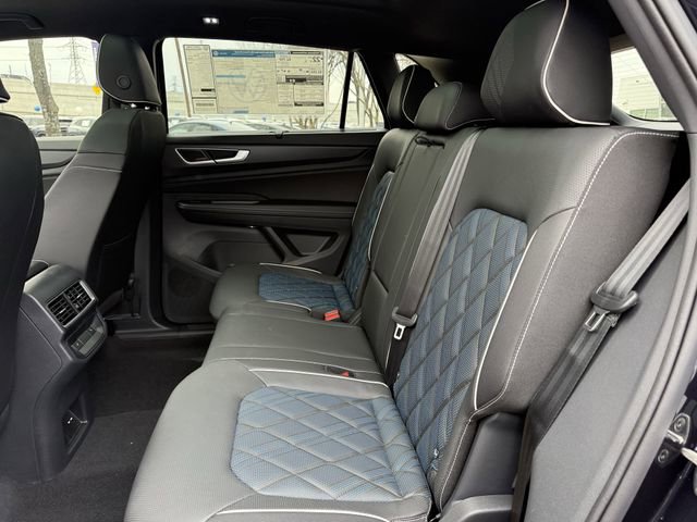 New 2026 Volkswagen Atlas Cross Sport SEL Premium R-Line image 19