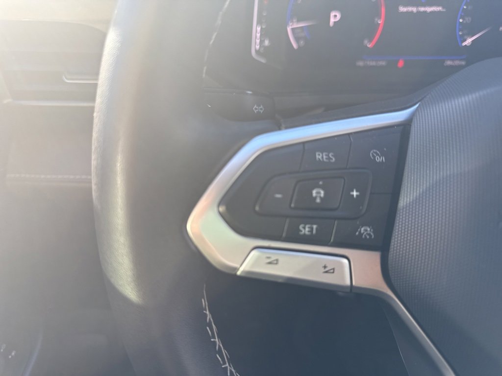 Certified 2023 Volkswagen Taos SEL image 16