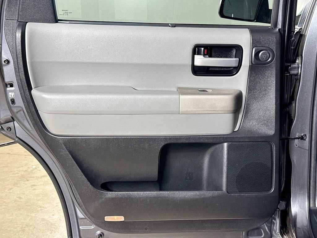 Used 2020 Toyota Sequoia Limited AWD/4WD image 22