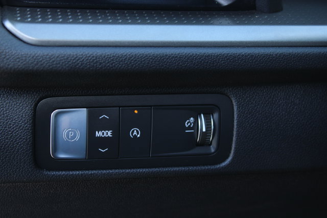 Used 2026 Chevrolet Traverse LT FWD image 11