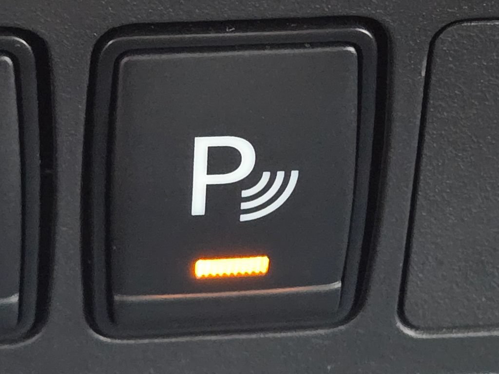 Used 2022 Nissan Frontier PRO-4X w/ Pro-4X Premium Package AWD/4WD image 33