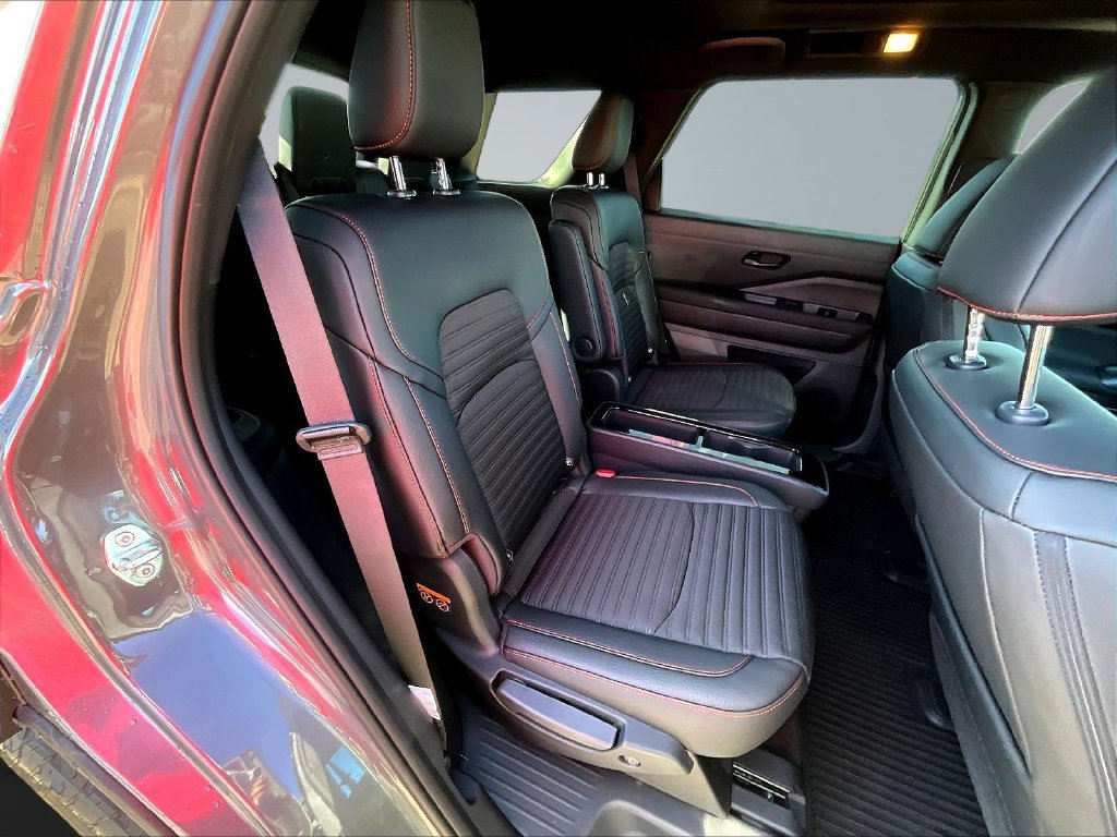 New 2026 Nissan Pathfinder Rock Creek w/ Rock Creek Premium Package AWD/4WD image 10
