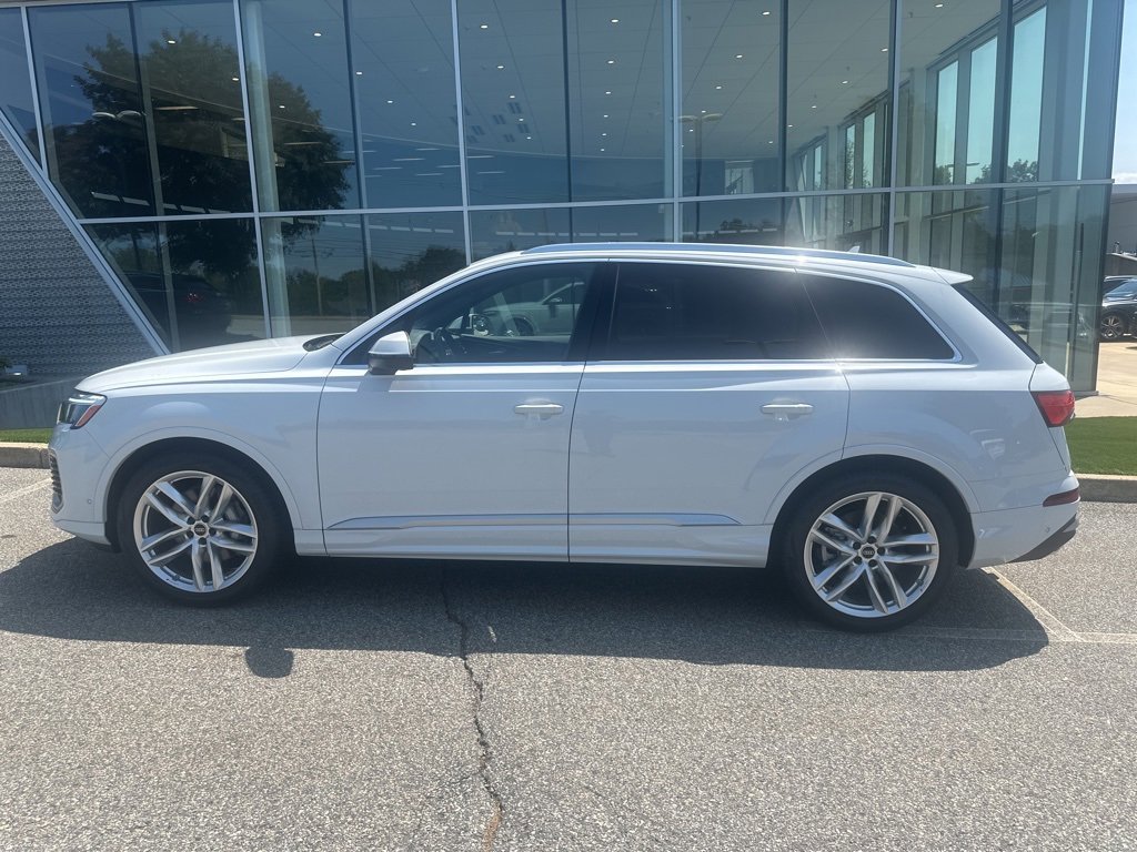 New 2025 Audi Q7 3.0T Premium Plus image 3