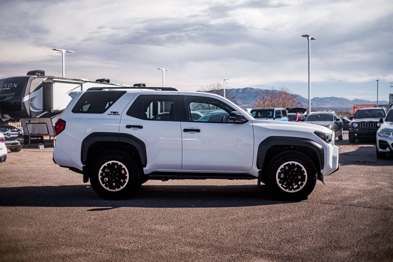 Used 2025 Toyota 4Runner TRD Off-Road Premium image 8