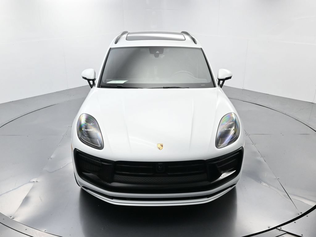 Certified 2025 Porsche Macan GTS AWD/4WD image 43