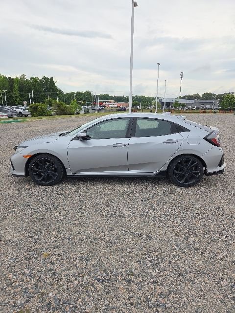 Used 2017 Honda Civic Sport image 2