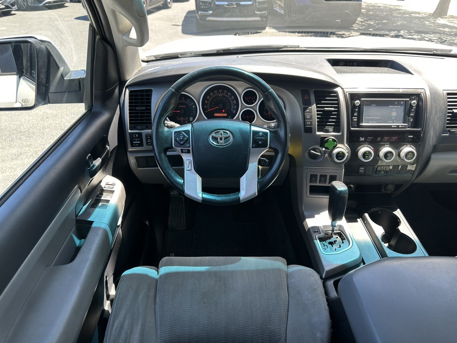Used 2015 Toyota Sequoia SR5 AWD/4WD image 16