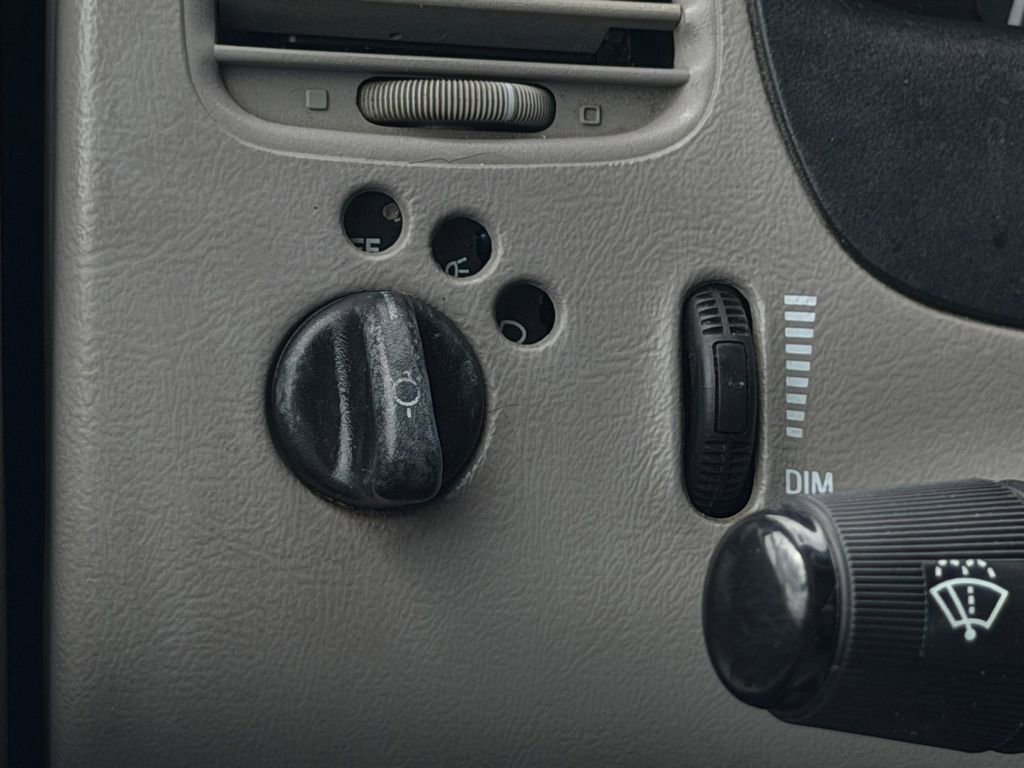 Used 1996 Ford Explorer XL RWD image 14