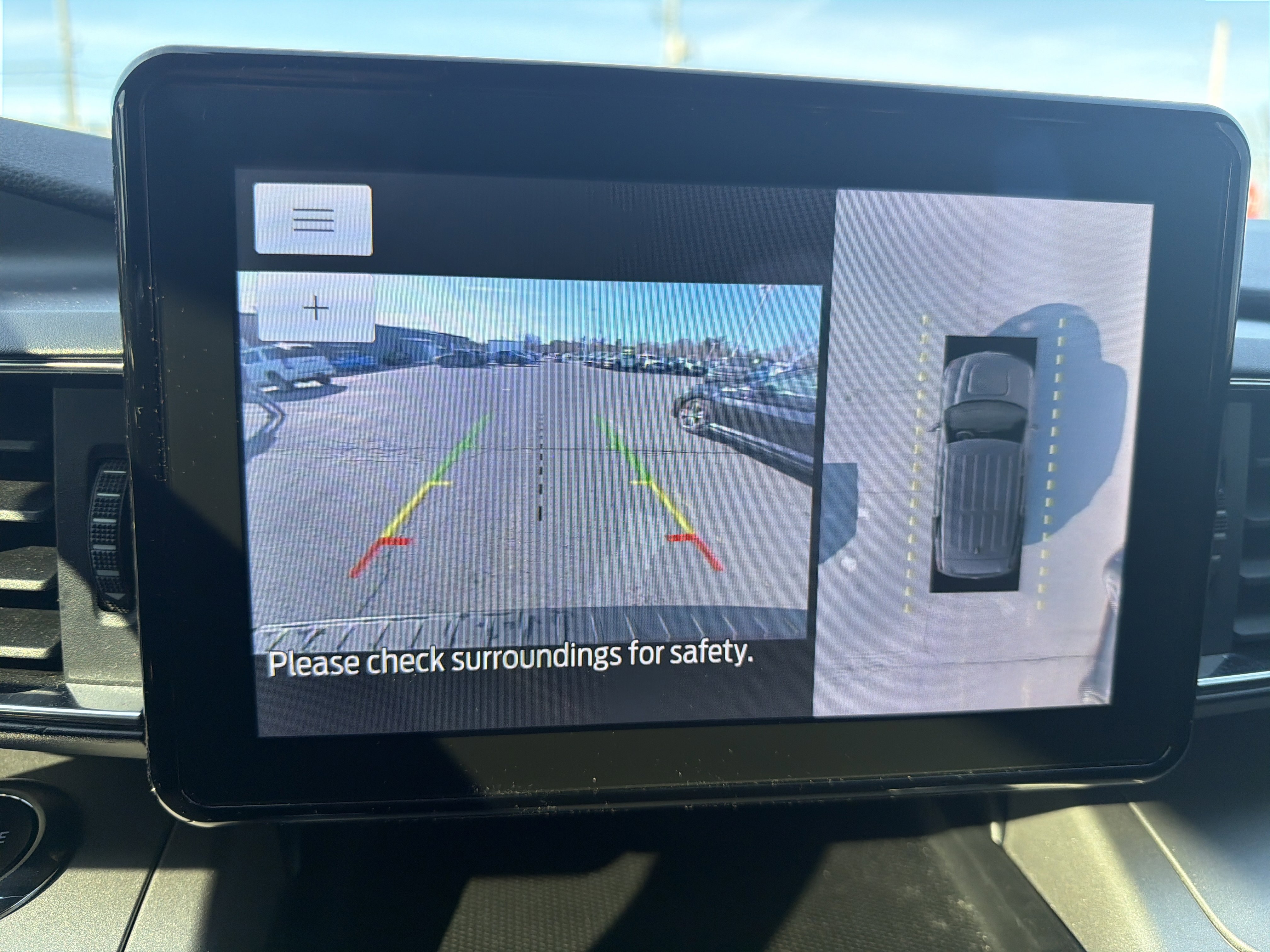 Used 2023 Ford Explorer XLT w/ Equipment Group 202A image 25