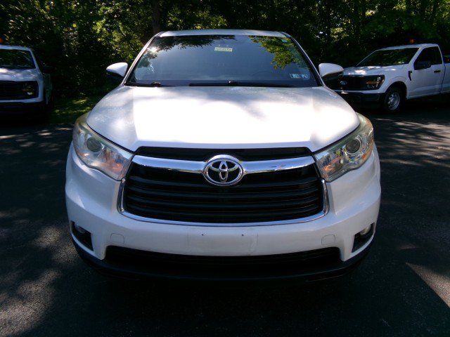 Used 2014 Toyota Highlander Plus AWD/4WD image 3