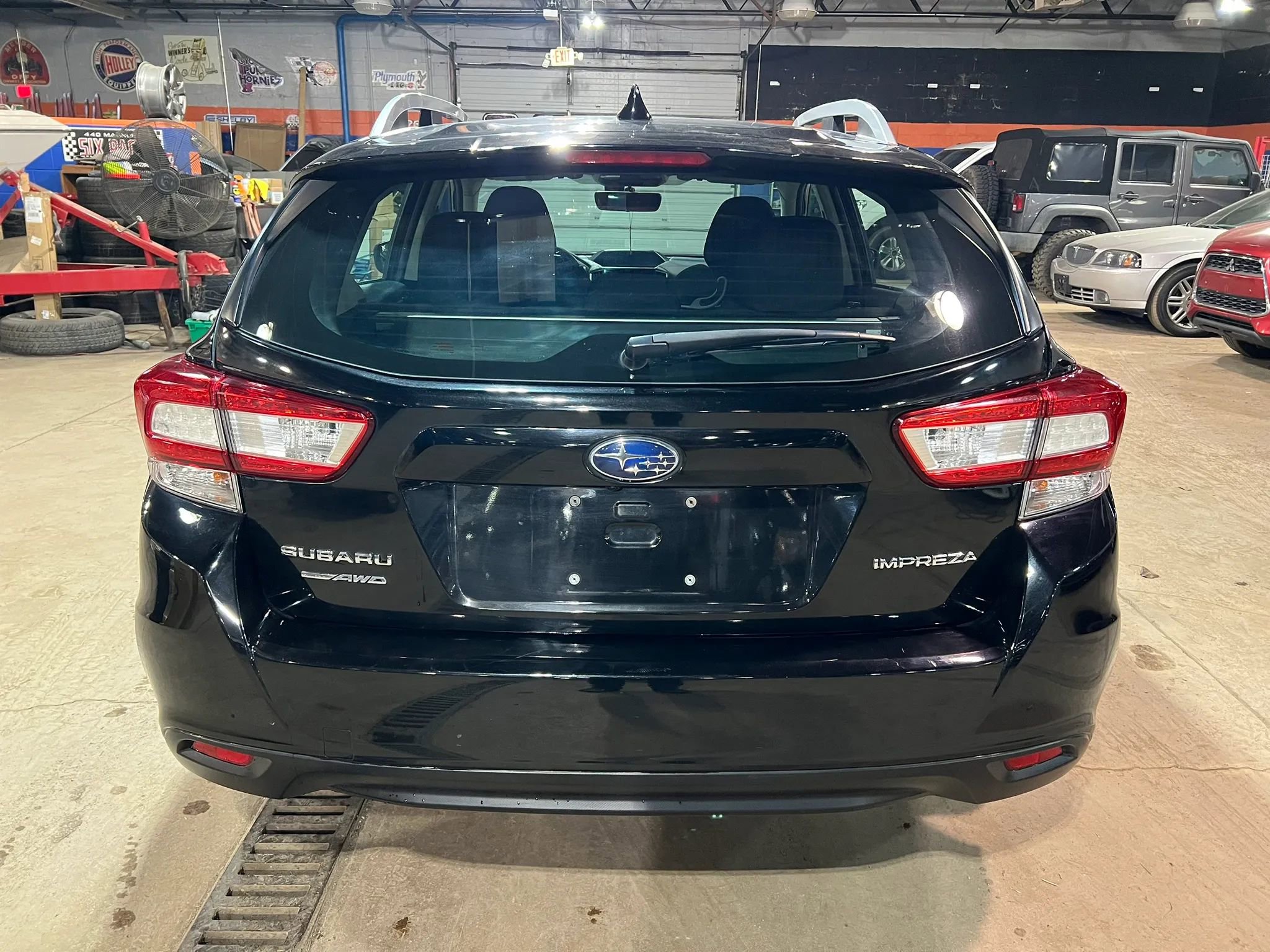 Used 2018 Subaru Impreza 2.0i Premium image 4
