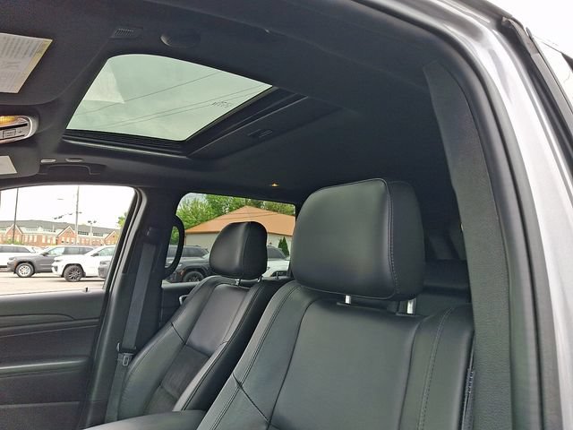 Certified 2021 Jeep Grand Cherokee Laredo X AWD/4WD image 13