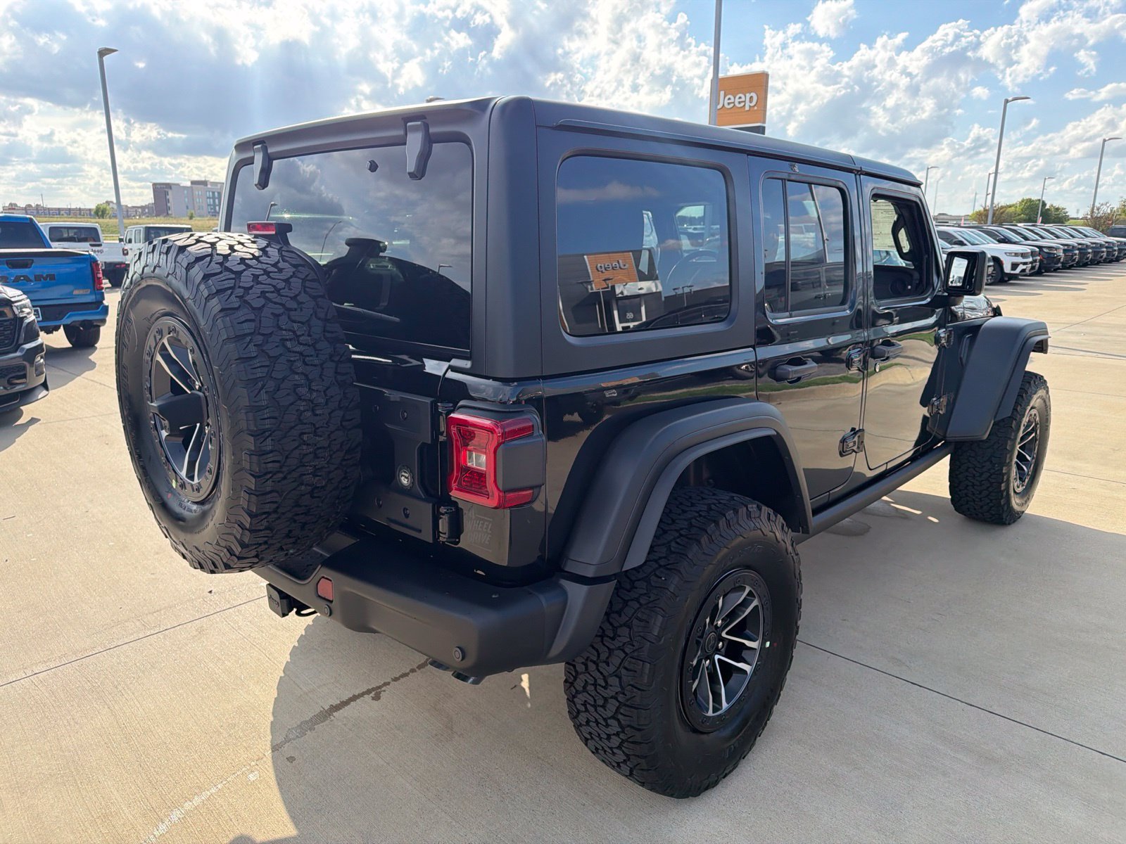 New 2027 Jeep Wrangler Unlimited Rubicon 392 AWD/4WD image 5