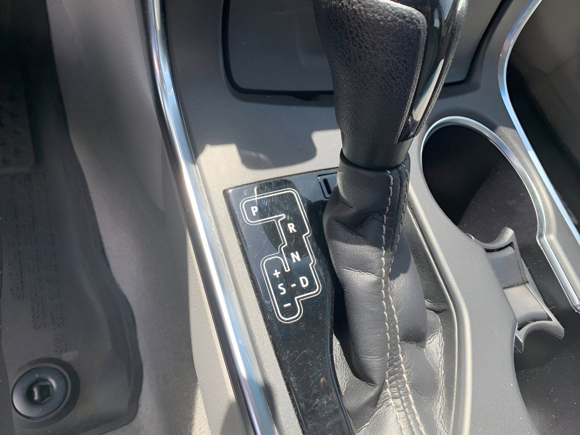 Used 2017 Toyota Camry LE FWD image 12