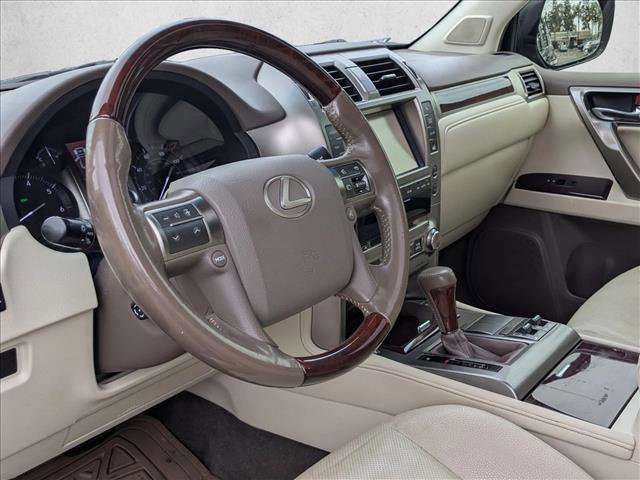 Used 2016 Lexus GX 460 w/ Premium Package image 10