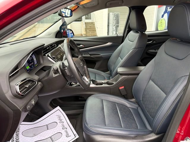 Certified 2023 Chevrolet Bolt EUV LT w/ Convenience Package FWD image 13