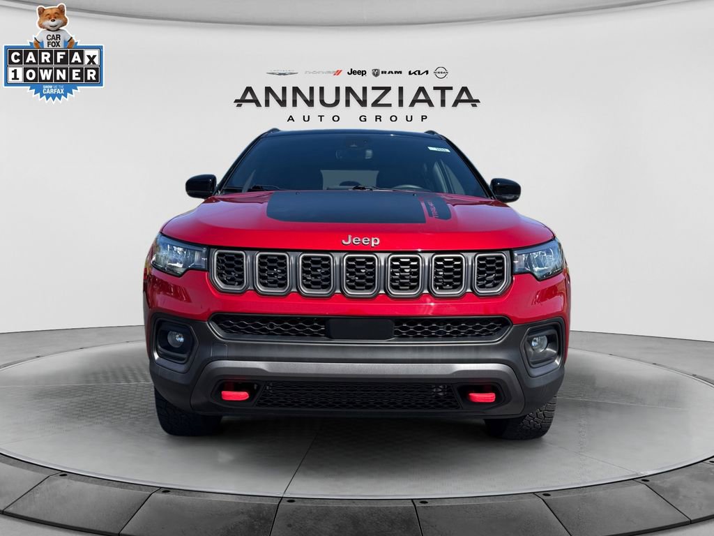 Used 2025 Jeep Compass Trailhawk AWD/4WD image 8
