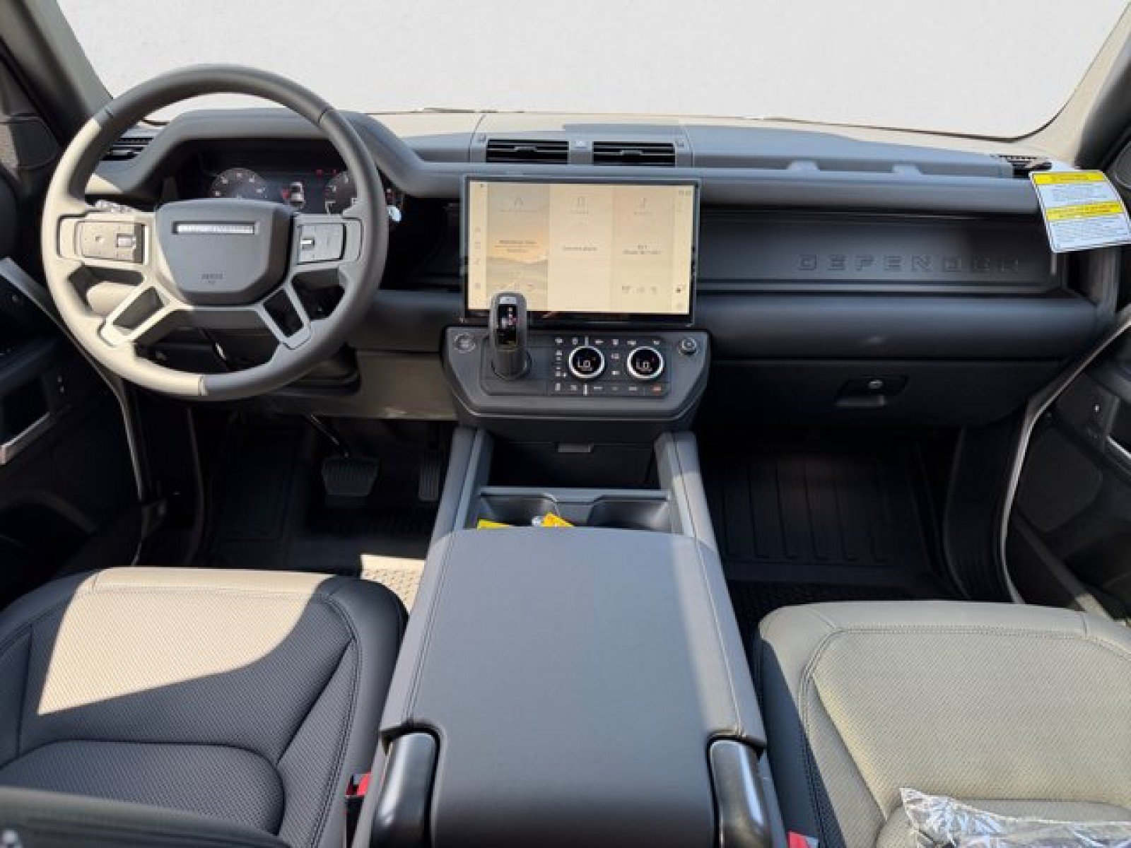 New 2026 Land Rover Defender 110 X-Dynamic SE AWD/4WD image 13