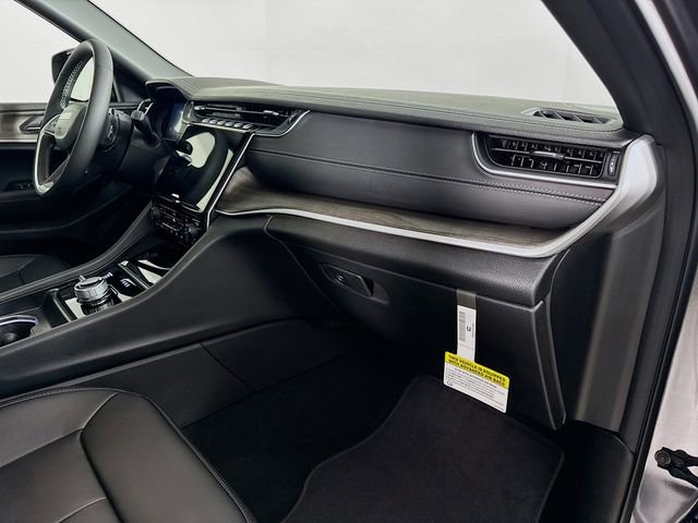 New 2025 Jeep Grand Cherokee Limited image 33