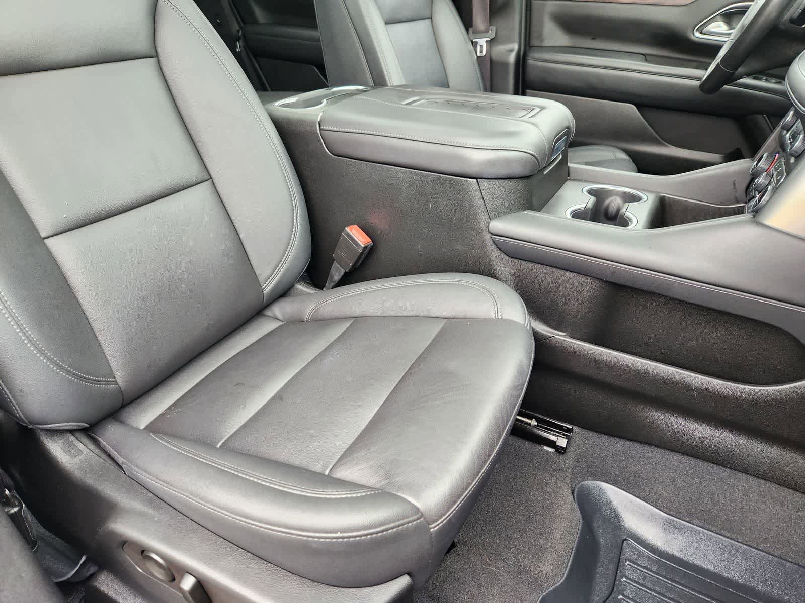 Used 2022 Chevrolet Tahoe Z71 w/ Luxury Package image 12