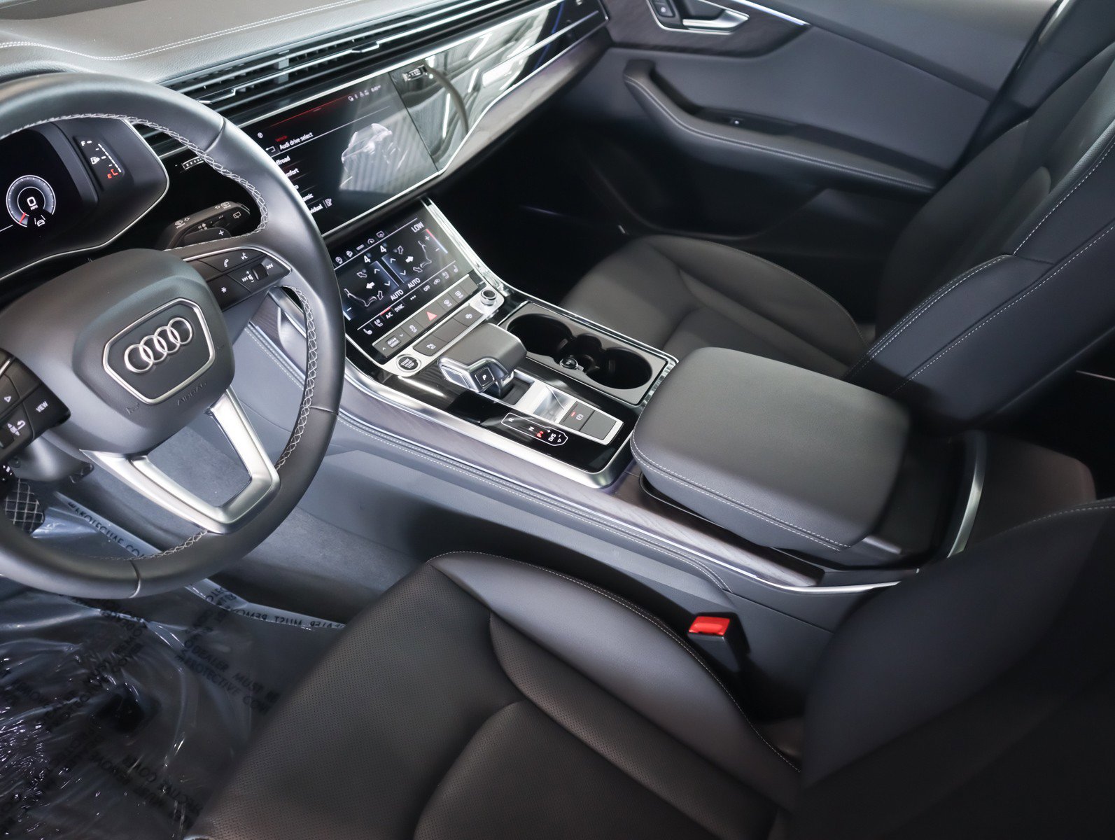 Used 2023 Audi Q8 Premium Plus w/ Premium Plus Package image 22